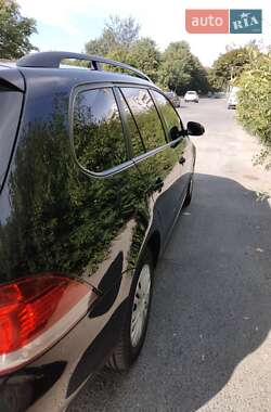 Универсал Volkswagen Golf 2011 в 