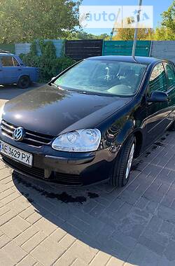 Хэтчбек Volkswagen Golf 2005 в Днепре