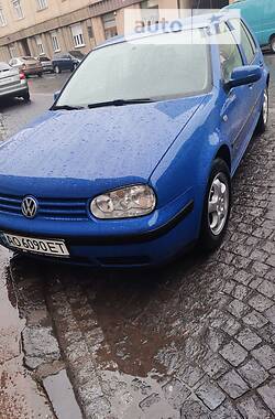 Хетчбек Volkswagen Golf 2000 в Перечині