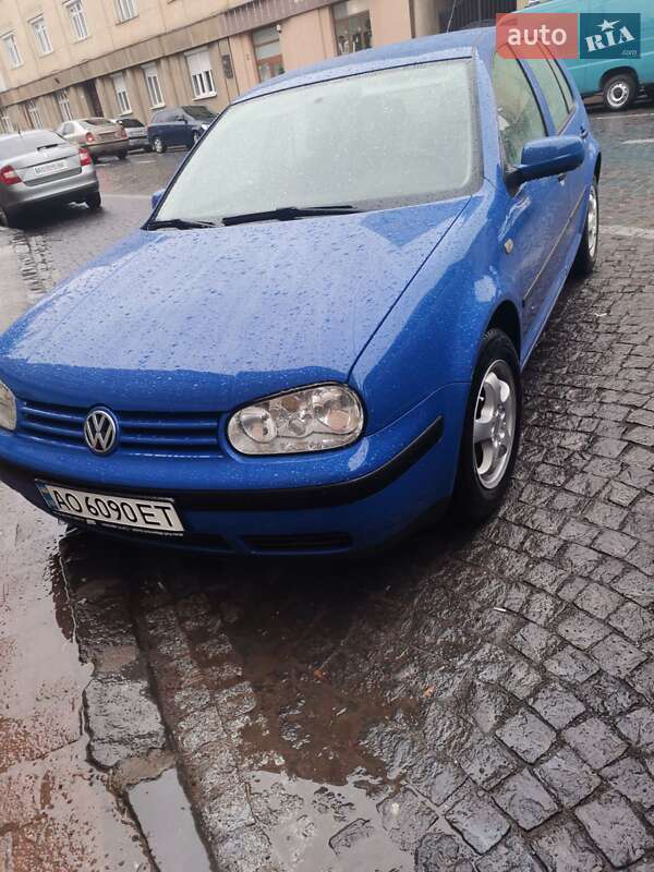 Volkswagen Golf 2000