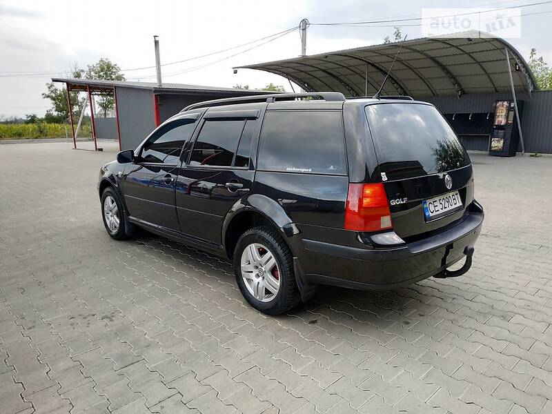 Универсал Volkswagen Golf 2004 в Черновцах