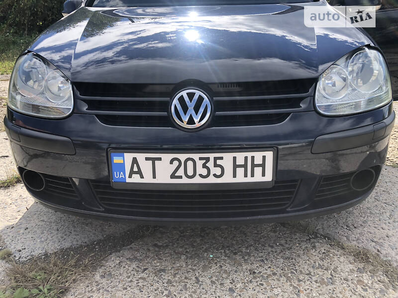 Хэтчбек Volkswagen Golf 2004 в Коломые
