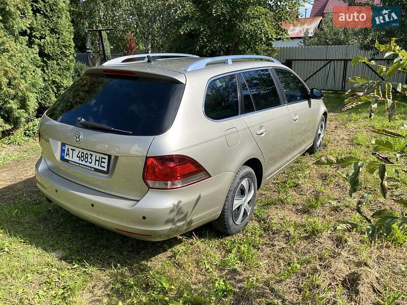 Универсал Volkswagen Golf 2012 в Коломые