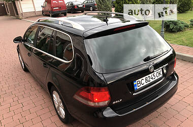 Универсал Volkswagen Golf 2011 в 