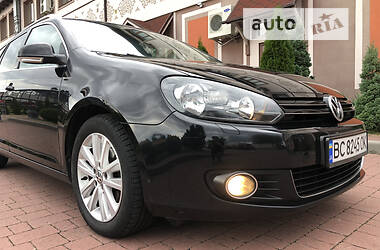 Универсал Volkswagen Golf 2011 в 