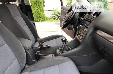 Универсал Volkswagen Golf 2011 в 