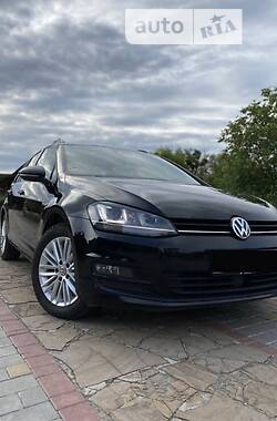 Універсал Volkswagen Golf 2014 в Львові