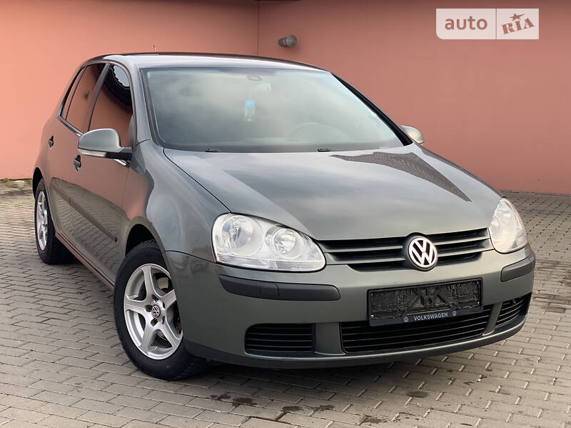 Хэтчбек Volkswagen Golf 2008 в 