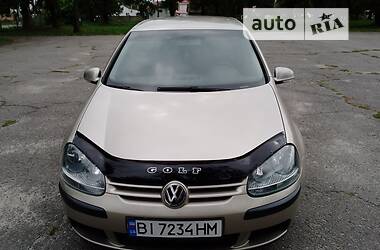 Хетчбек Volkswagen Golf 2004 в Гадячі