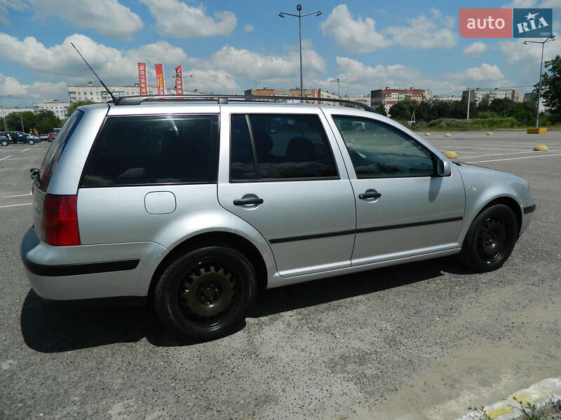 Volkswagen Golf 2001