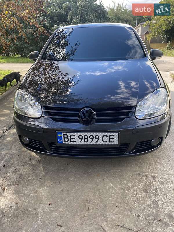 Хетчбек Volkswagen Golf 2008 в Миколаєві