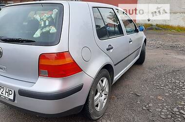 Хэтчбек Volkswagen Golf 2001 в Житомире