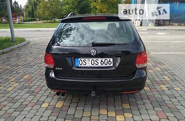 Универсал Volkswagen Golf 2010 в Луцке