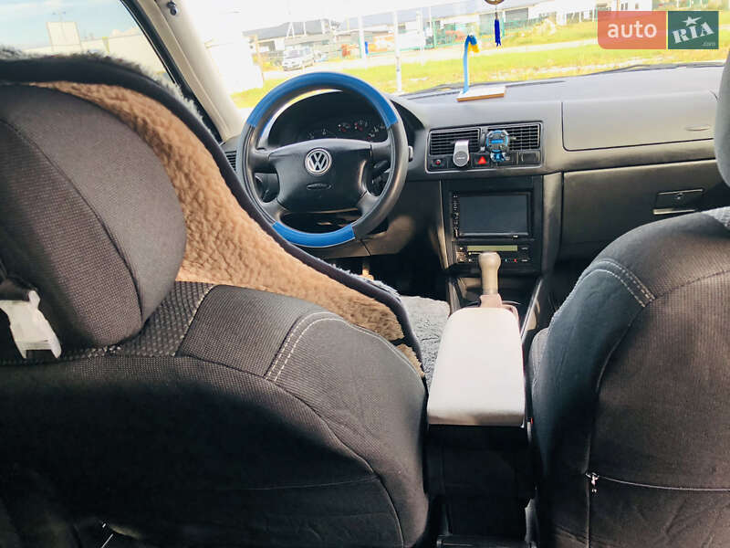 Хетчбек Volkswagen Golf 1998 в Львові