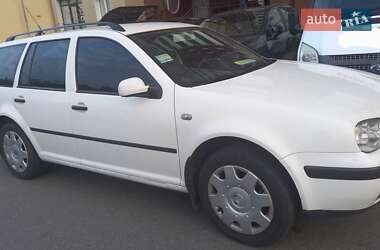 Универсал Volkswagen Golf 2000 в Киеве
