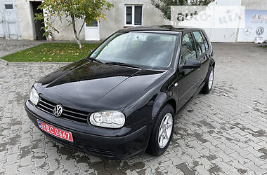 Хэтчбек Volkswagen Golf 2000 в Луцке