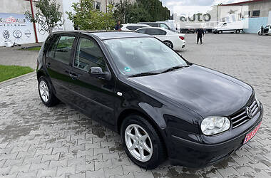 Хэтчбек Volkswagen Golf 2000 в Луцке