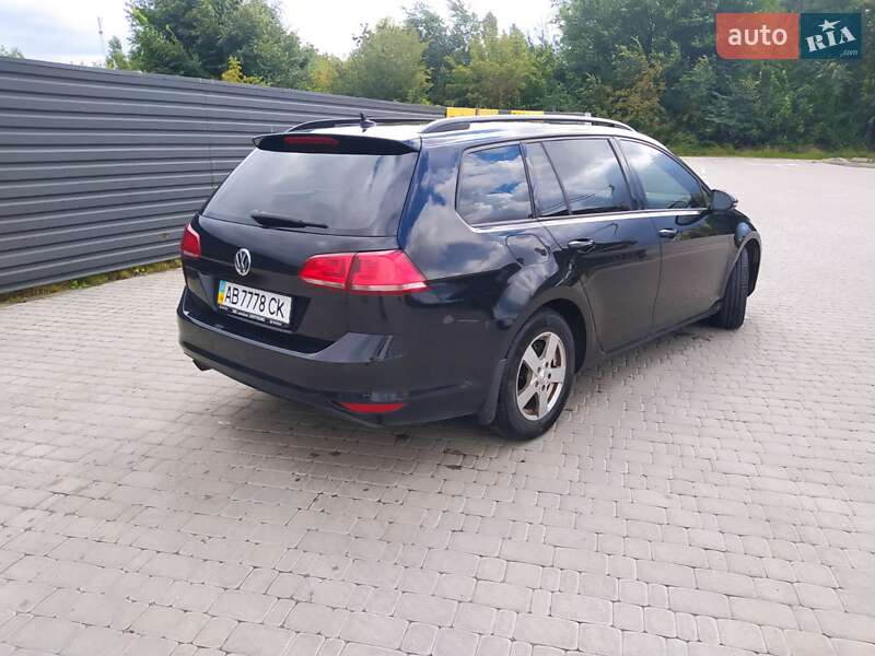 Універсал Volkswagen Golf 2013 в Ірпені