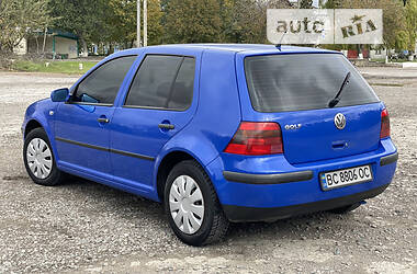 Хэтчбек Volkswagen Golf 2000 в Ровно