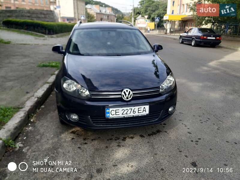 Универсал Volkswagen Golf 2010 в Черновцах