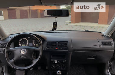 Универсал Volkswagen Golf 2003 в 