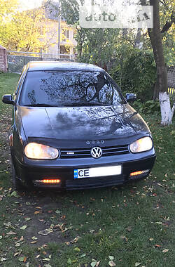 Хэтчбек Volkswagen Golf 2000 в Кицмани