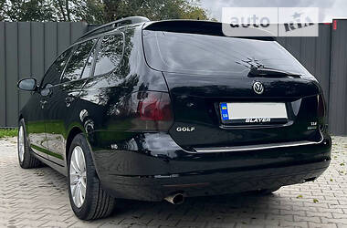 Універсал Volkswagen Golf 2013 в 