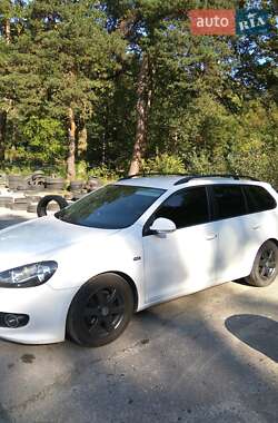 Универсал Volkswagen Golf 2010 в Львове