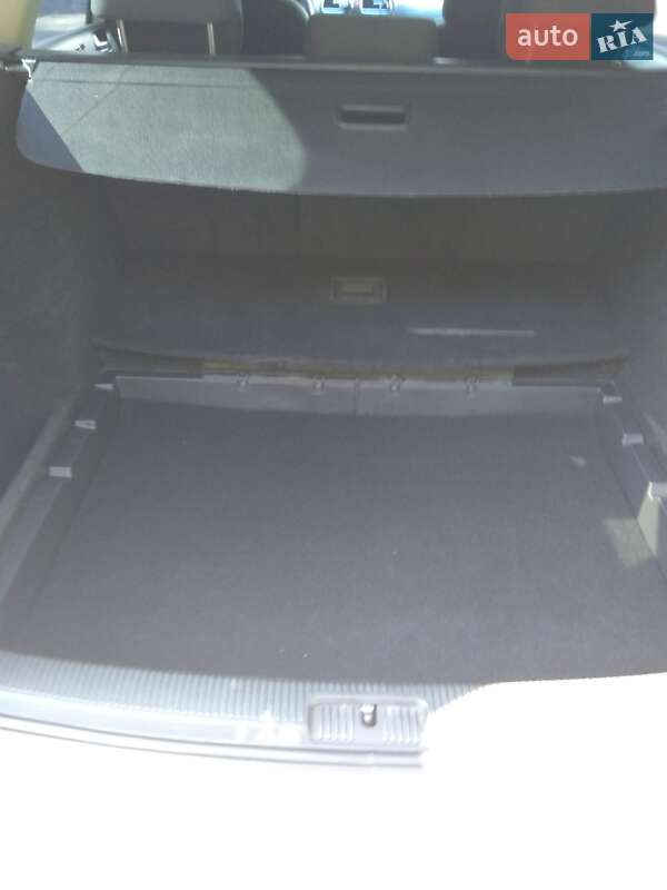 Універсал Volkswagen Golf 2010 в Львові