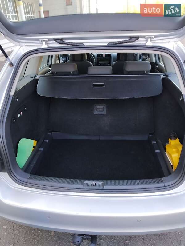 Универсал Volkswagen Golf 2008 в Здолбунове