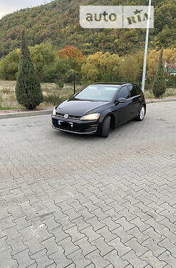 Хэтчбек Volkswagen Golf 2014 в Мукачево