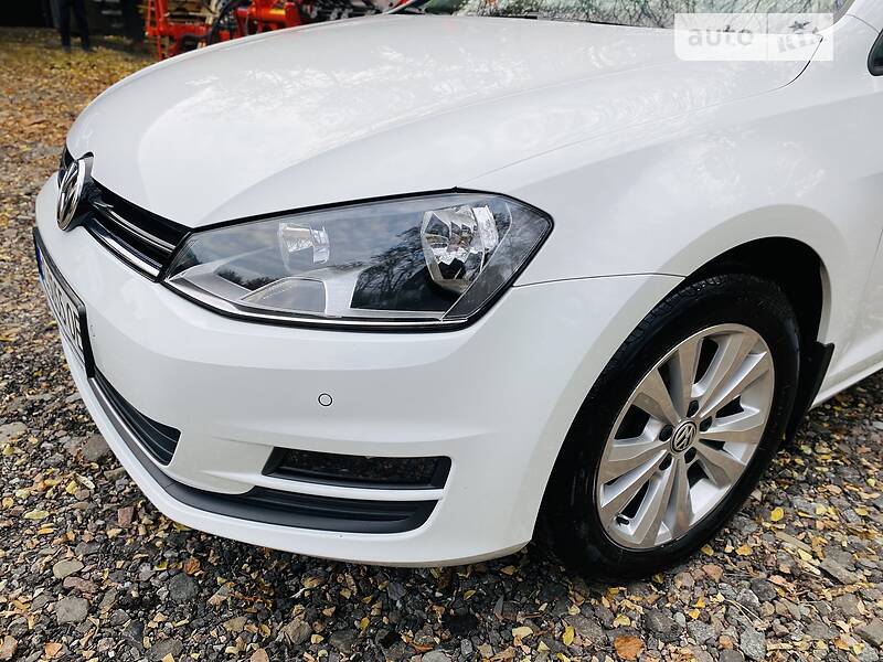 Універсал Volkswagen Golf 2017 в Львові