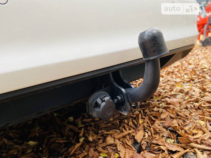 Універсал Volkswagen Golf 2017 в Львові