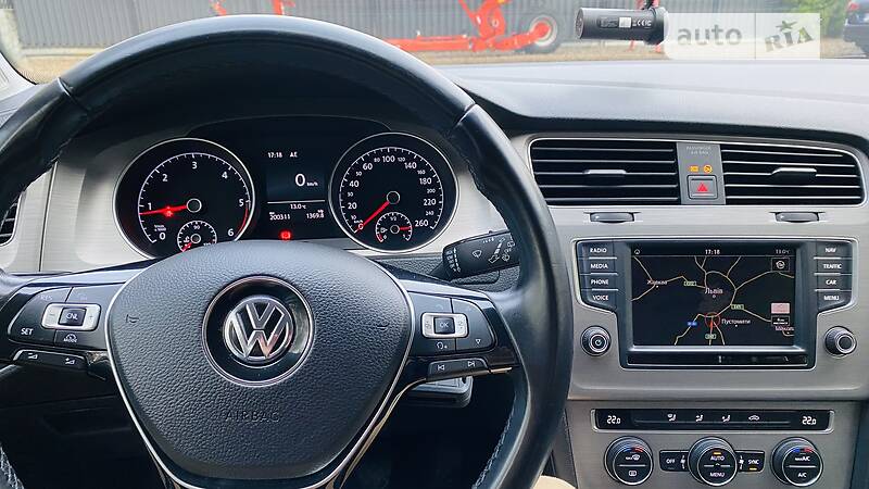 Універсал Volkswagen Golf 2017 в Львові