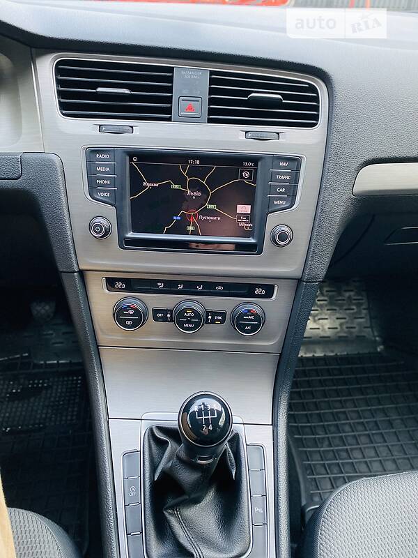 Універсал Volkswagen Golf 2017 в Львові