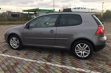 Хэтчбек Volkswagen Golf 2007 в Житомире