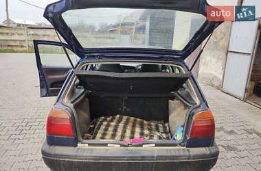 Хетчбек Volkswagen Golf 1994 в Снятині