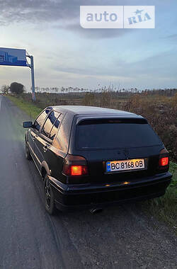 Хэтчбек Volkswagen Golf 1998 в Львове