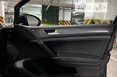 Хетчбек Volkswagen Golf 2020 в 