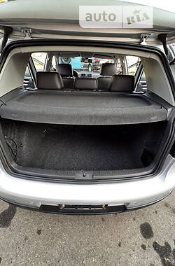 Хэтчбек Volkswagen Golf 2006 в 