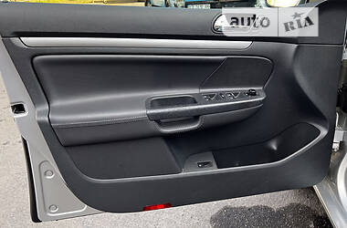 Хэтчбек Volkswagen Golf 2006 в 