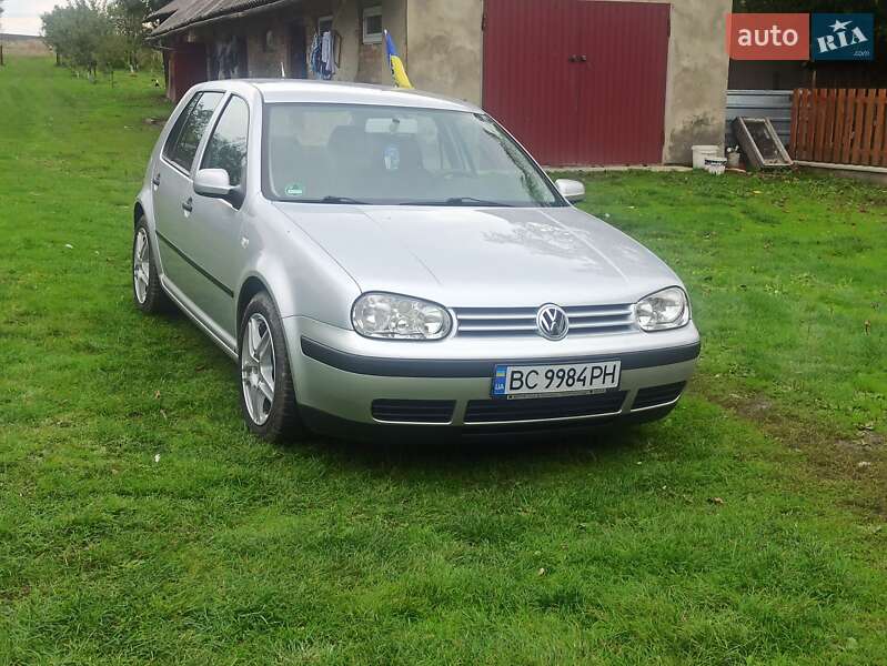 Volkswagen Golf 2001