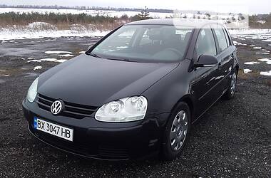 Хэтчбек Volkswagen Golf 2005 в Хмельницком