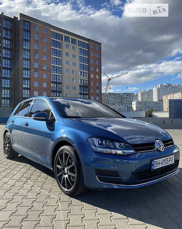 Хэтчбек Volkswagen Golf 2016 в Одессе