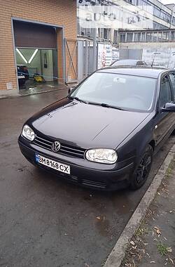 Хэтчбек Volkswagen Golf 2001 в Сумах