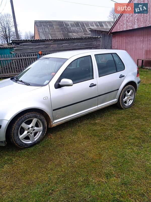 Хетчбек Volkswagen Golf 2002 в Турці