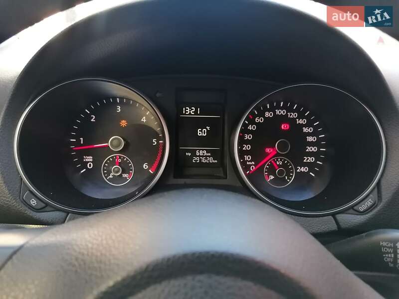 Універсал Volkswagen Golf 2010 в Самборі