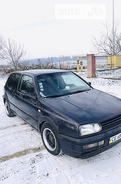 Седан Volkswagen Golf 1993 в Чернівцях