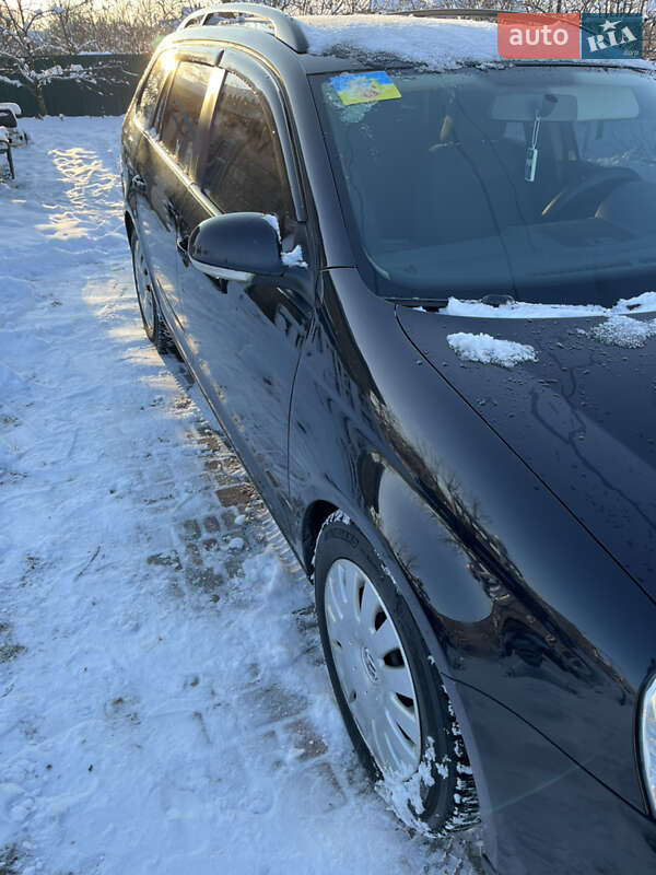 Универсал Volkswagen Golf 2009 в Кобеляках