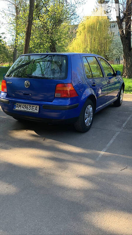 Хэтчбек Volkswagen Golf 1999 в Житомире